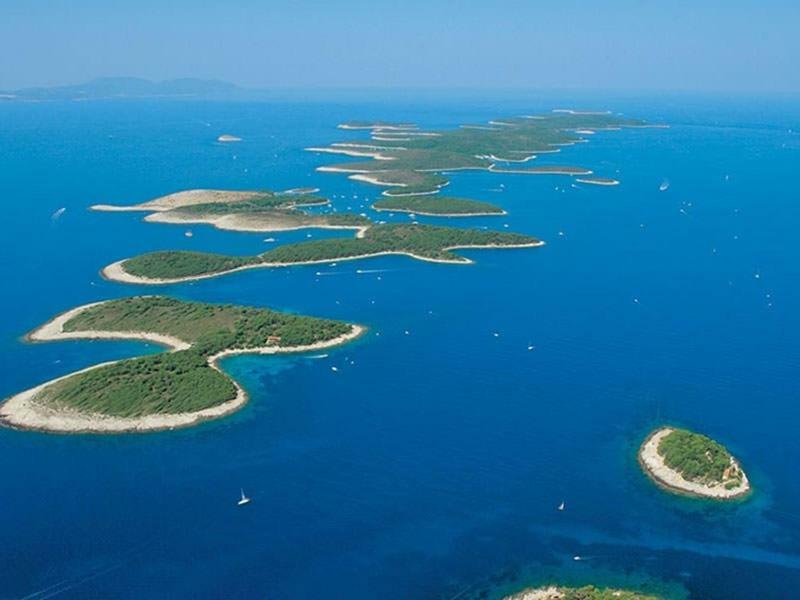 Luxury Catamaran Lagoon 42, Ac & Gn Сплит Экстерьер фото